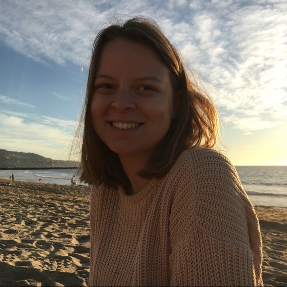 Meet your Posher! - Picture 1 of 2